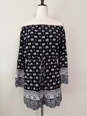 Depri Boho Black White Elephant Off the Shoulder Romper, Sz Large